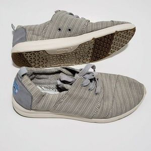 Toms sneakers